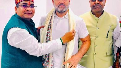 पटना एयरपोर्ट पर हमारे नेता श्री Rahul Gandhi जी के नई दिल्ली रवाना होने से पूर्व आत्मीय मुलाकात हुई। इस दौरान बिहार के राजनीतिक हालात पर महत्वपूर्ण चर्चा हुई, जिसमें राज्य की मौजूदा परिस्थितियों और भविष्य की रणनीतियों पर विचार-विमर्श किया गया।